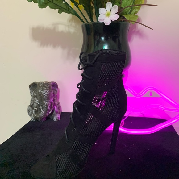 Kizziz Nets heels - Picture 3 of 3